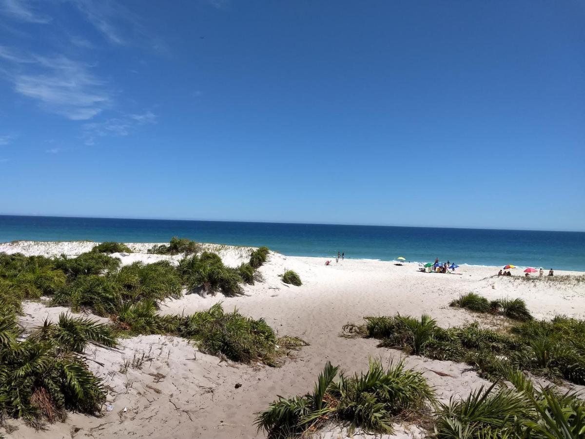 Entre A Praia E A Lagoa Arraial do Cabo Esterno foto